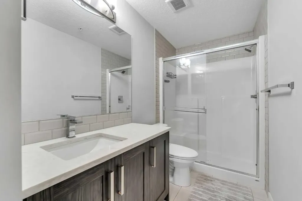 370 Harvest Hills Common NE Calgary AB T3K 2M8