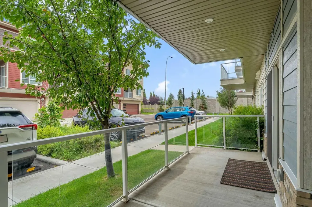 370 Harvest Hills Common NE Calgary AB T3K 2M8