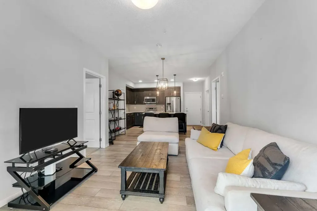 370 Harvest Hills Common NE Calgary AB T3K 2M8
