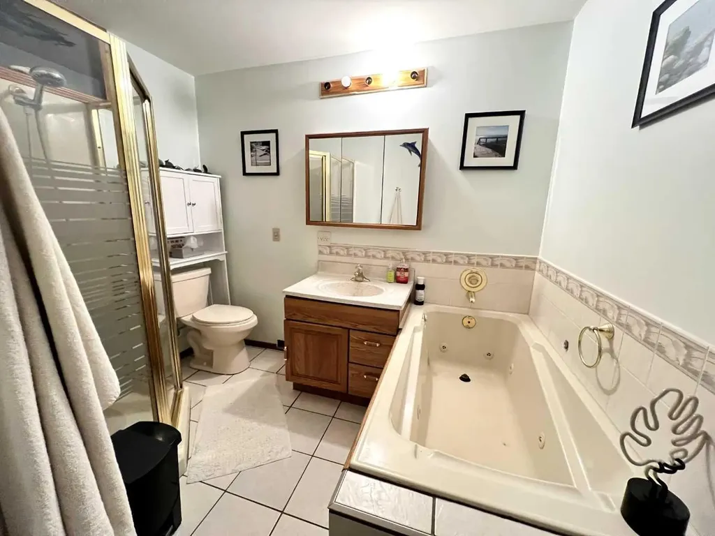 5044 50 Street Sylvan Lake AB T4S1P3