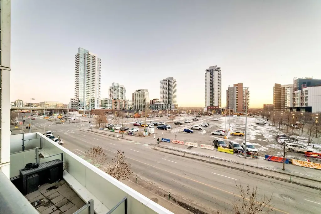 450 8 Avenue SE Calgary AB T2G 1T2