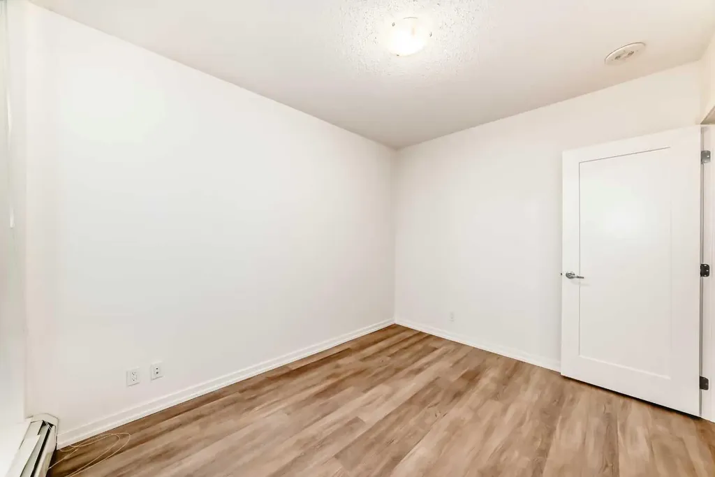 450 8 Avenue SE Calgary AB T2G 1T2