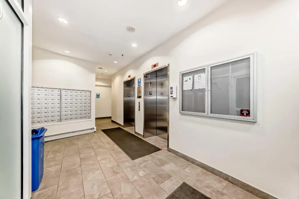 450 8 Avenue SE Calgary AB T2G 1T2