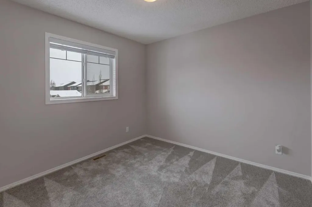 16 Fireside Way Cochrane AB T4C 0R1