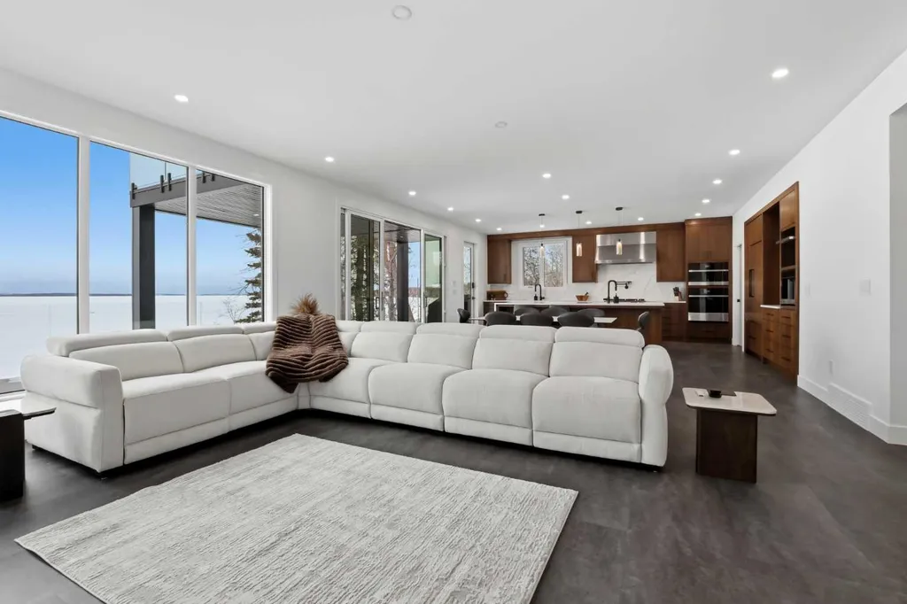 158 Jarvis Bay Drive Jarvis Bay AB T4S 1R8