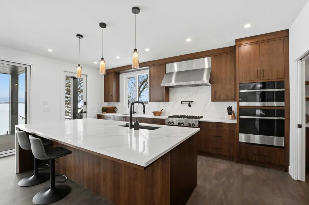 158 Jarvis Bay Drive Jarvis Bay AB T4S 1R8