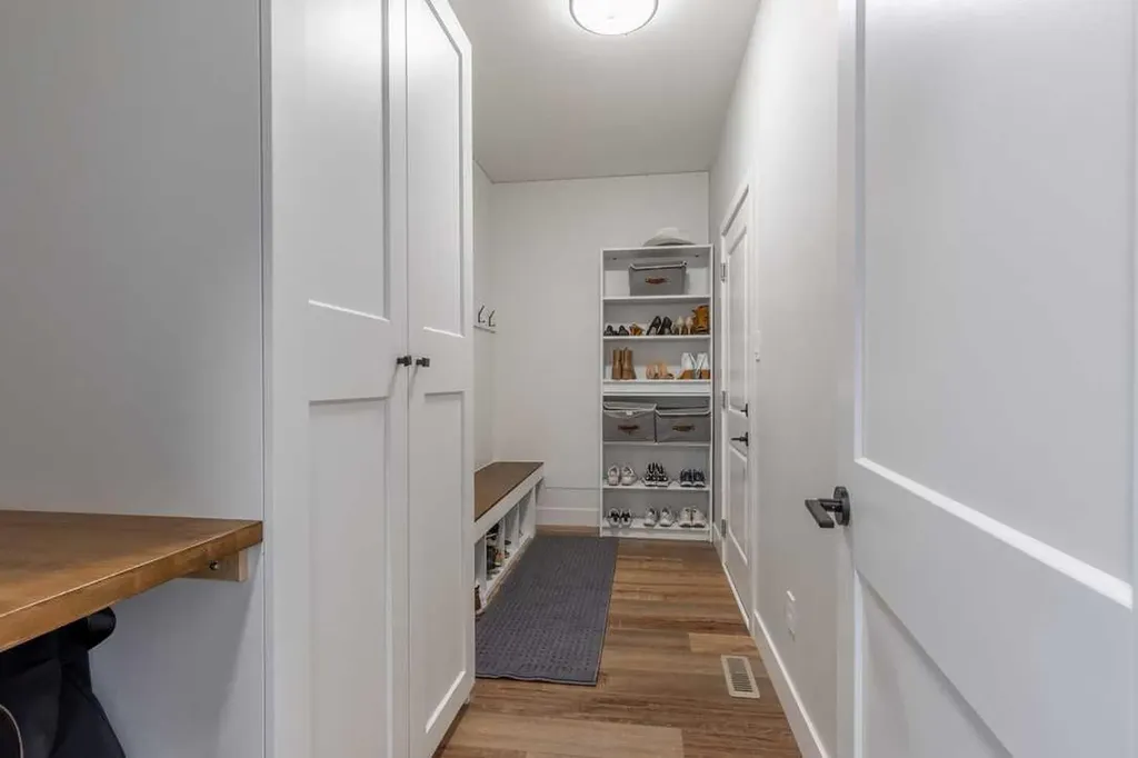 4889 7th Street W Claresholm AB T0L 0T0