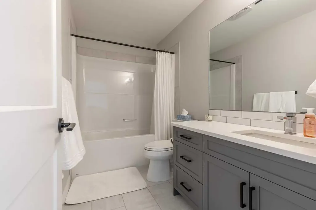 4889 7th Street W Claresholm AB T0L 0T0