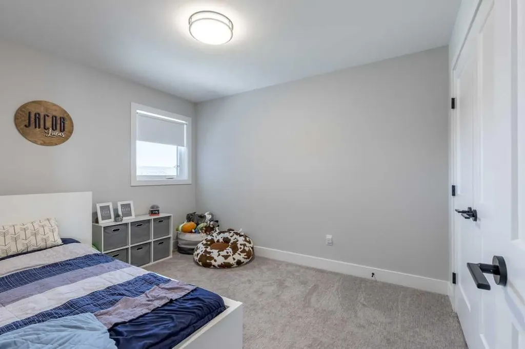 4889 7th Street W Claresholm AB T0L 0T0