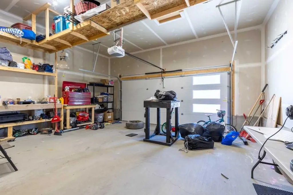 4889 7th Street W Claresholm AB T0L 0T0