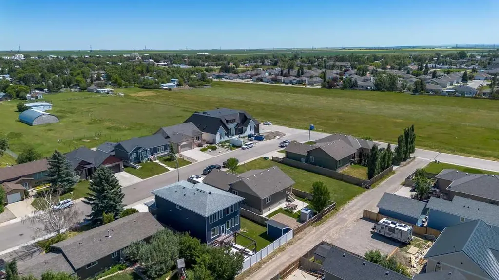 4889 7th Street W Claresholm AB T0L 0T0