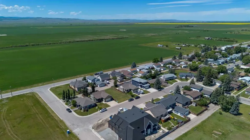 4889 7th Street W Claresholm AB T0L 0T0