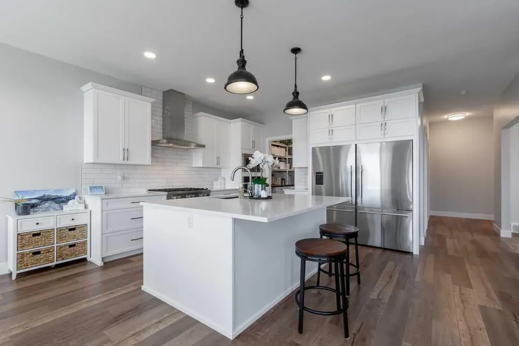 4889 7th Street W Claresholm AB T0L 0T0