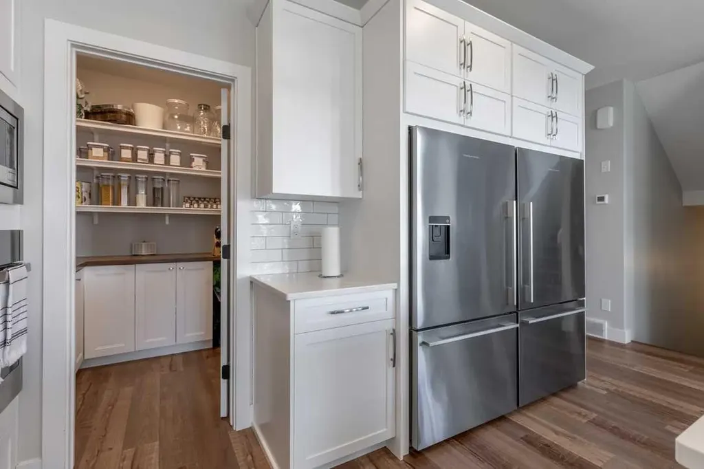 4889 7th Street W Claresholm AB T0L 0T0