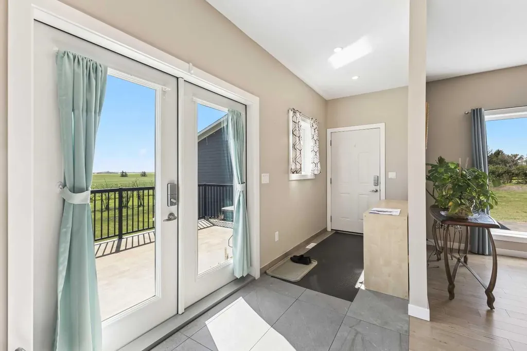 243077 Range Road 255 Rural Wheatland County AB T1P 0H9