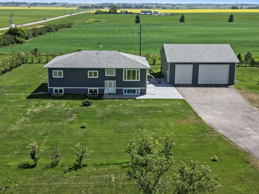 243077 Range Road 255 Rural Wheatland County AB T1P 0H9