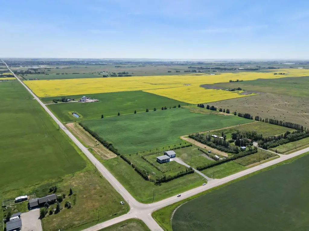 243077 Range Road 255 Rural Wheatland County AB T1P 0H9