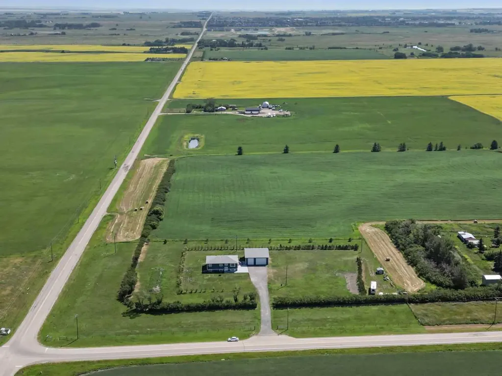 243077 Range Road 255 Rural Wheatland County AB T1P 0H9