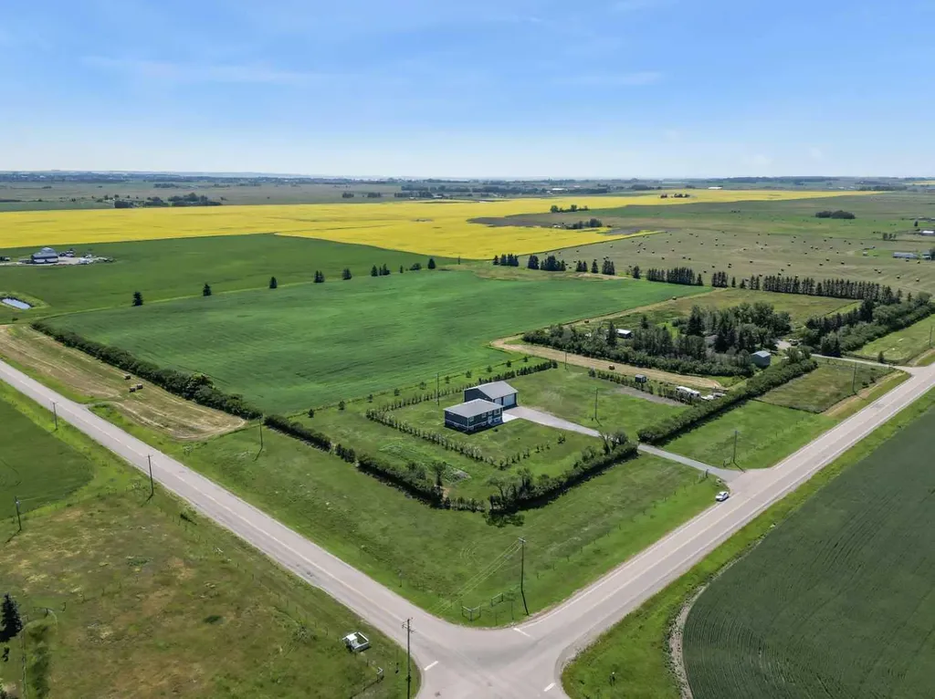 243077 Range Road 255 Rural Wheatland County AB T1P 0H9