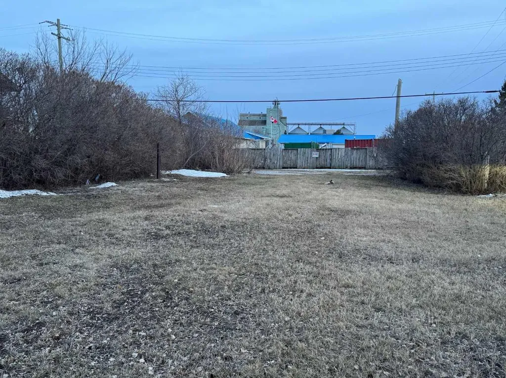 4925 51 Avenue Kitscoty AB T0B 2P0
