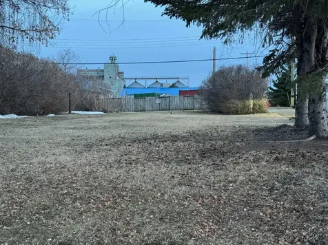 4925 51 Avenue Kitscoty AB T0B 2P0