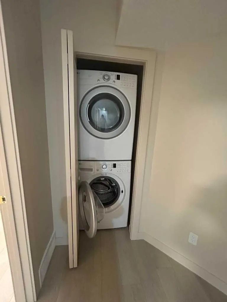 1378 148 Avenue NW Calgary AB T3P 1T9