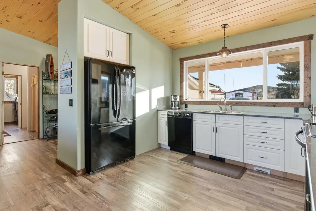 619 Lakeside Drive Rural Vulcan County AB T0B2R0