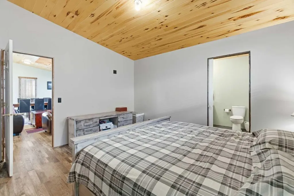 619 Lakeside Drive Rural Vulcan County AB T0B2R0