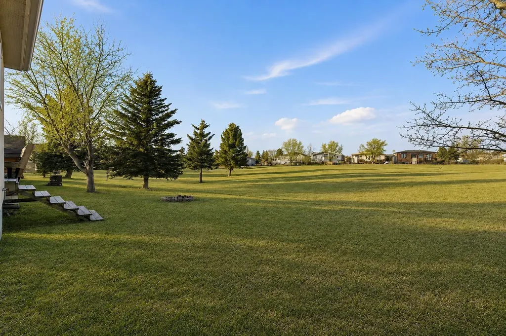 619 Lakeside Drive Rural Vulcan County AB T0B2R0