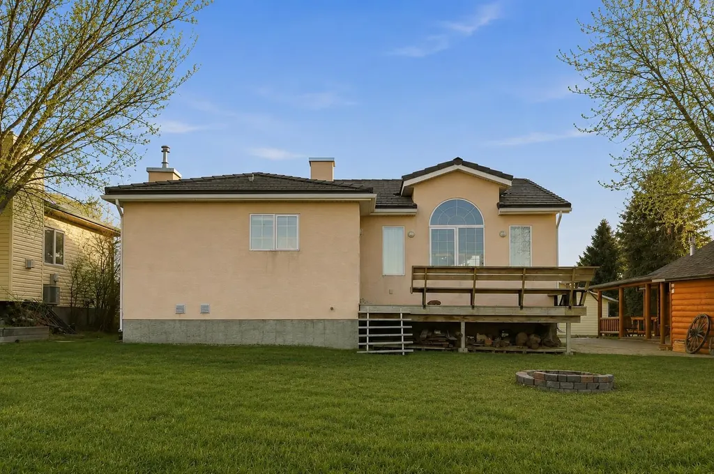 619 Lakeside Drive Rural Vulcan County AB T0B2R0