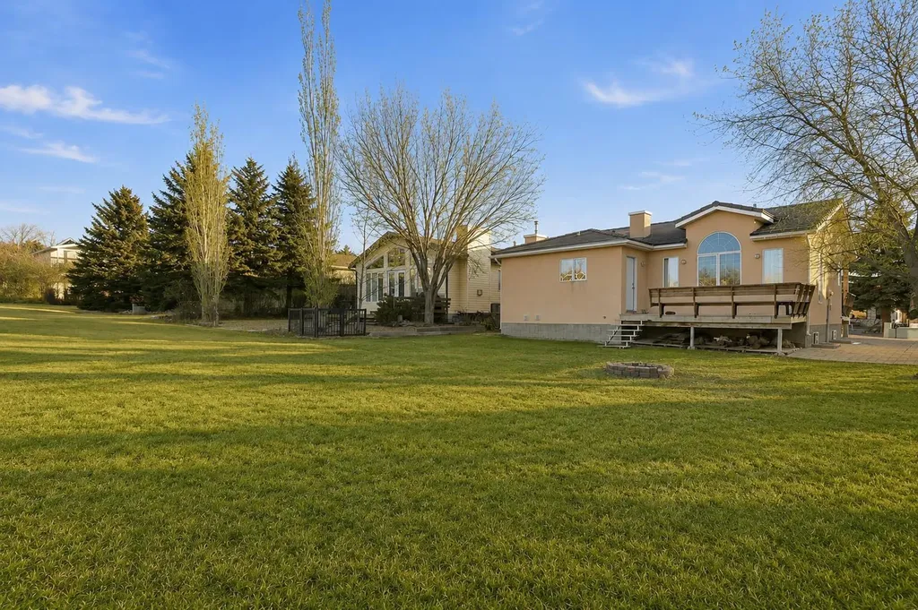 619 Lakeside Drive Rural Vulcan County AB T0B2R0