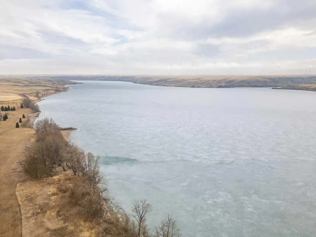 619 Lakeside Drive Rural Vulcan County AB T0B2R0