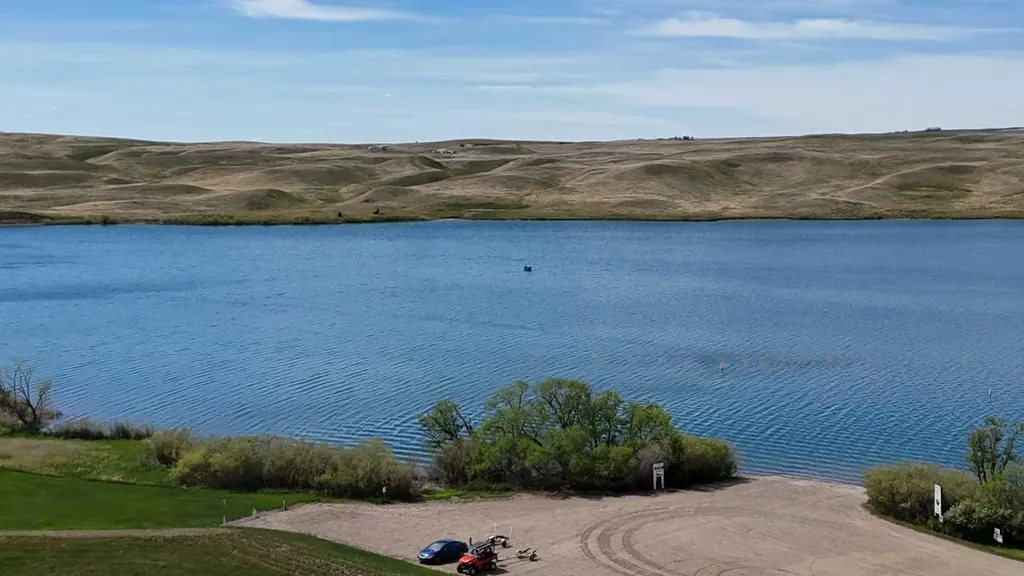 619 Lakeside Drive Rural Vulcan County AB T0B2R0
