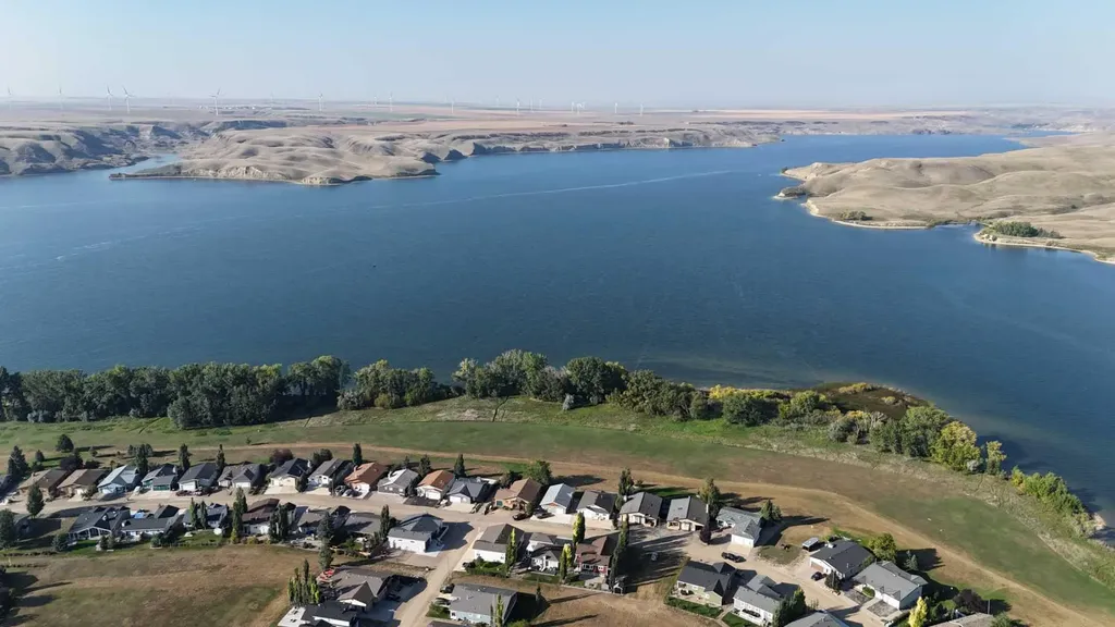 619 Lakeside Drive Rural Vulcan County AB T0B2R0