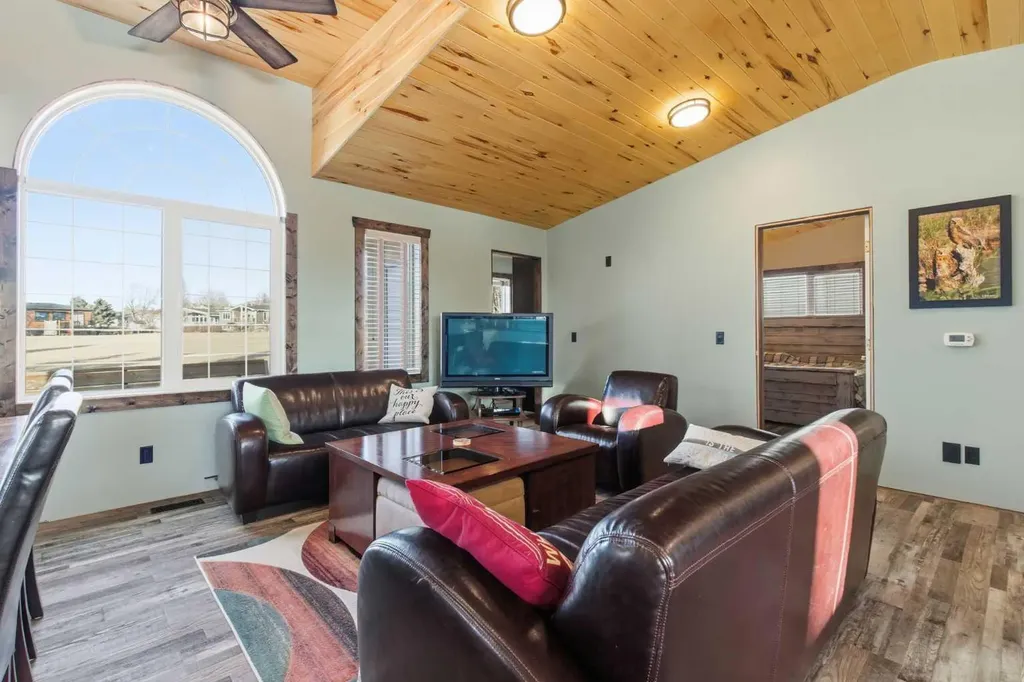619 Lakeside Drive Rural Vulcan County AB T0B2R0