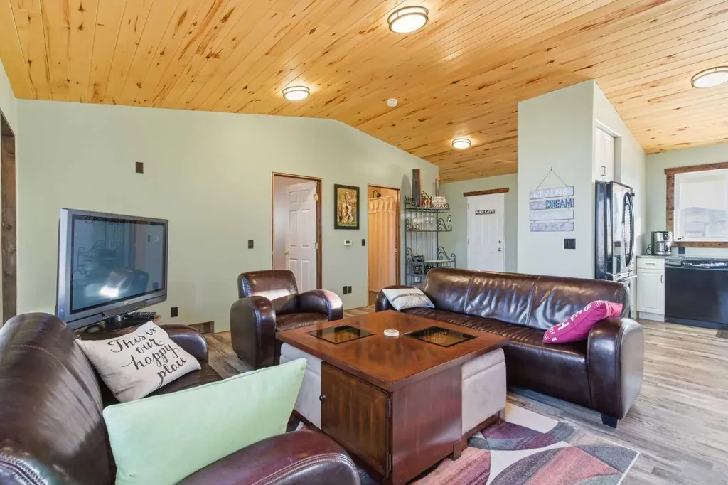 619 Lakeside Drive Rural Vulcan County AB T0B2R0