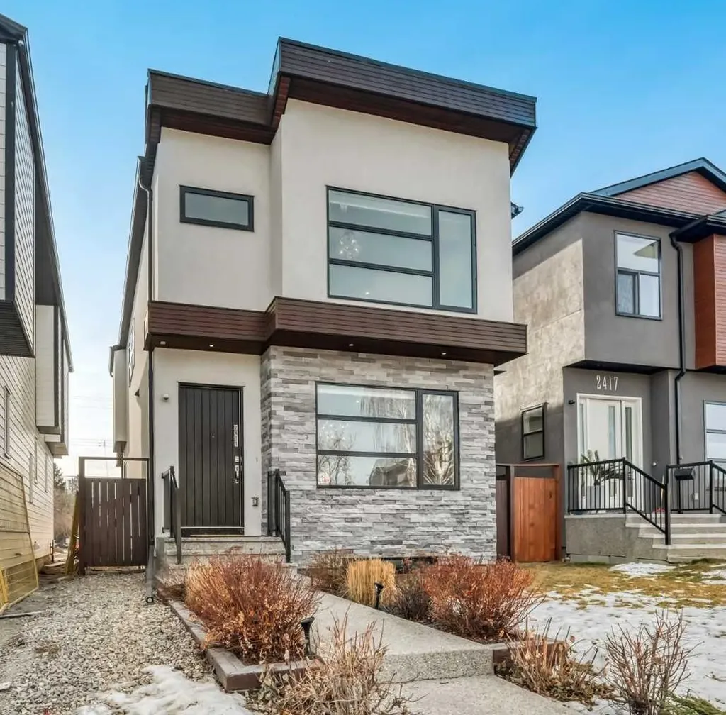 2415 25 Avenue NW Calgary AB T2M 2C6