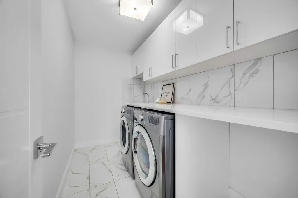 2415 25 Avenue NW Calgary AB T2M 2C6