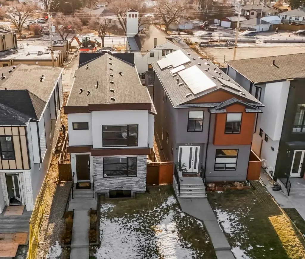 2415 25 Avenue NW Calgary AB T2M 2C6
