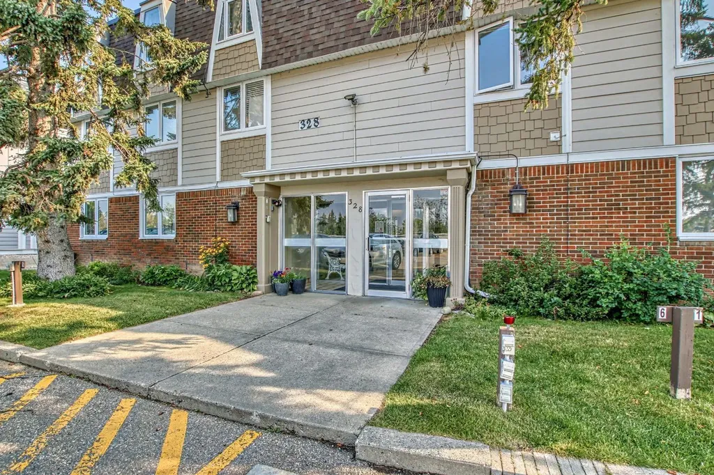 328 Cedar Crescent SW Calgary AB T3C 2Y8