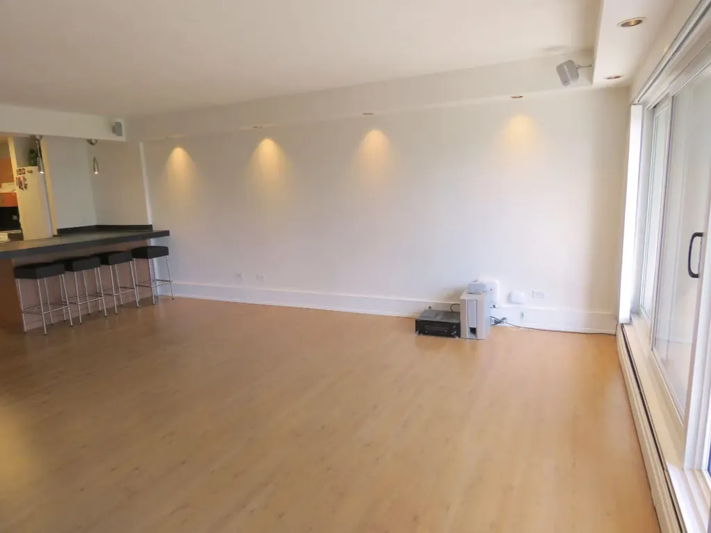 328 Cedar Crescent SW Calgary AB T3C 2Y8