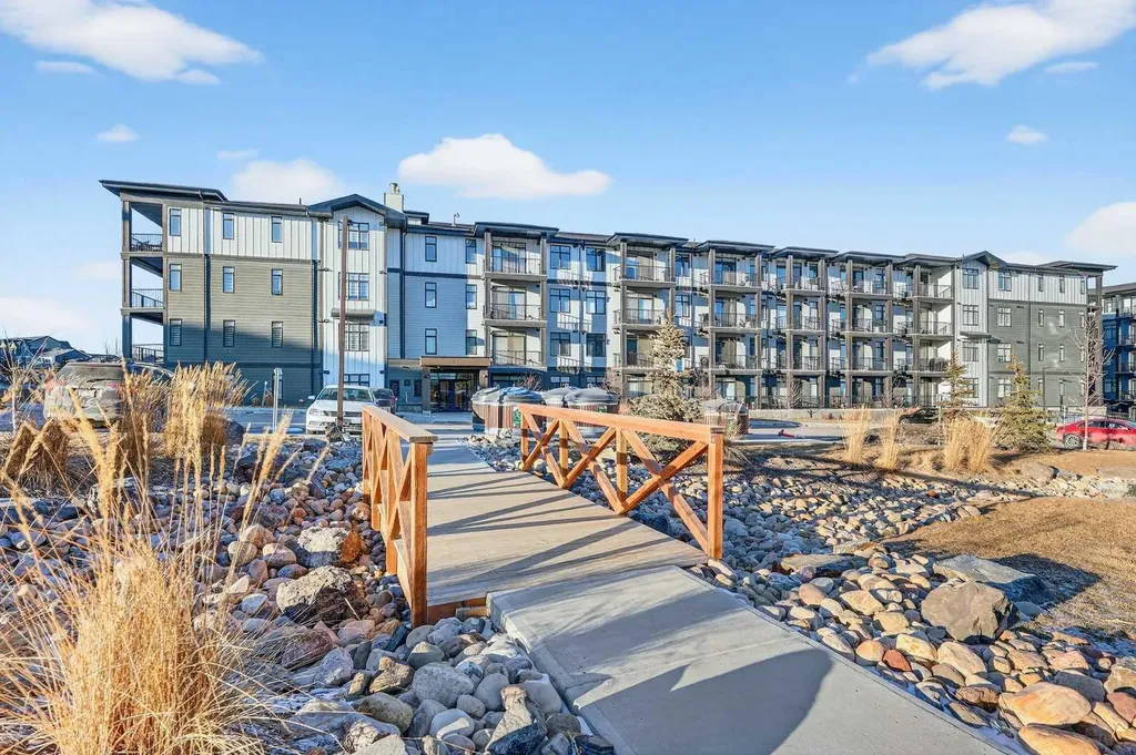 40 Sage Hill Walk NW Calgary AB T3R 2C5