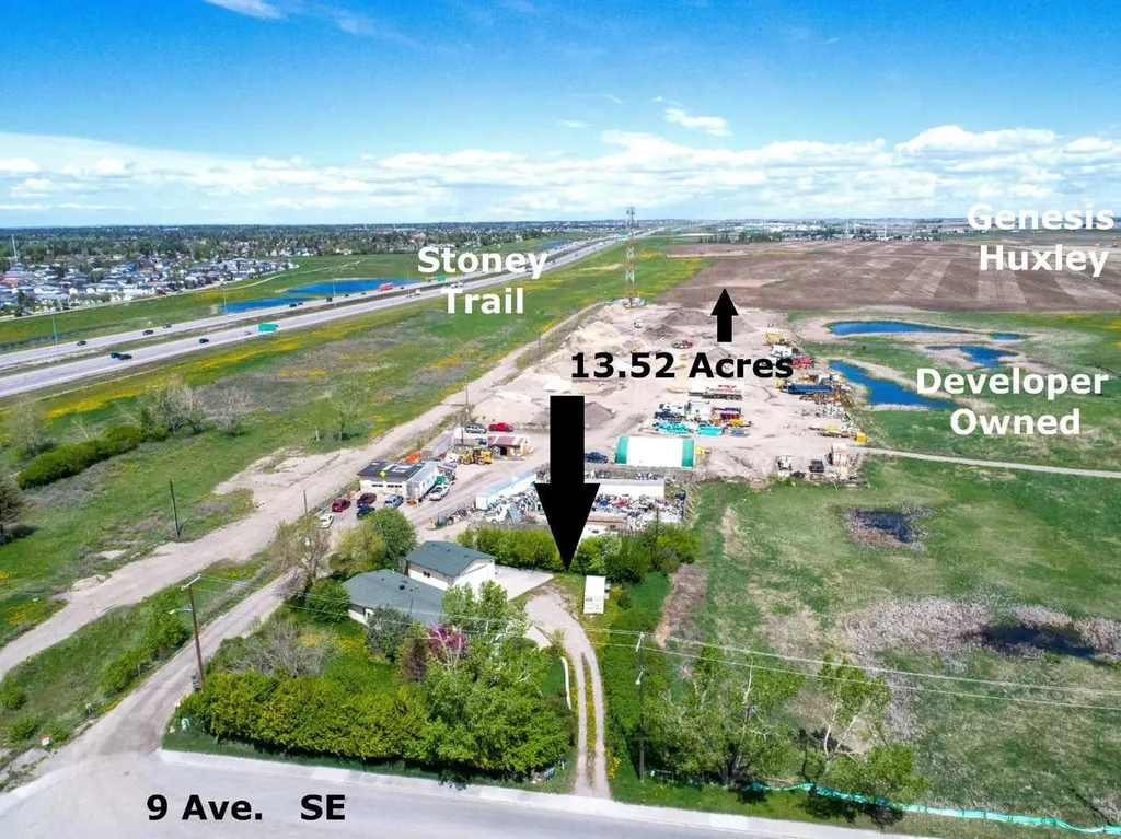 8080R 9 Avenue SE Calgary AB T2B 0A1