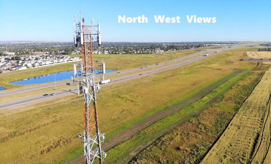 8080R 9 Avenue SE Calgary AB T2B 0A1