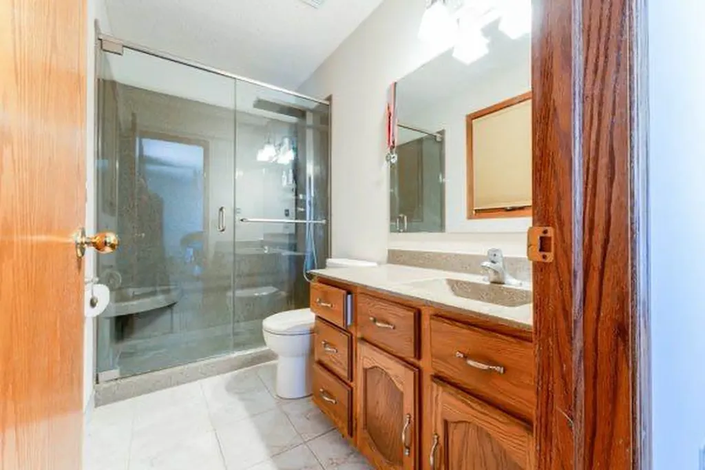 125 14 Street NW Drumheller AB T0J0Y1