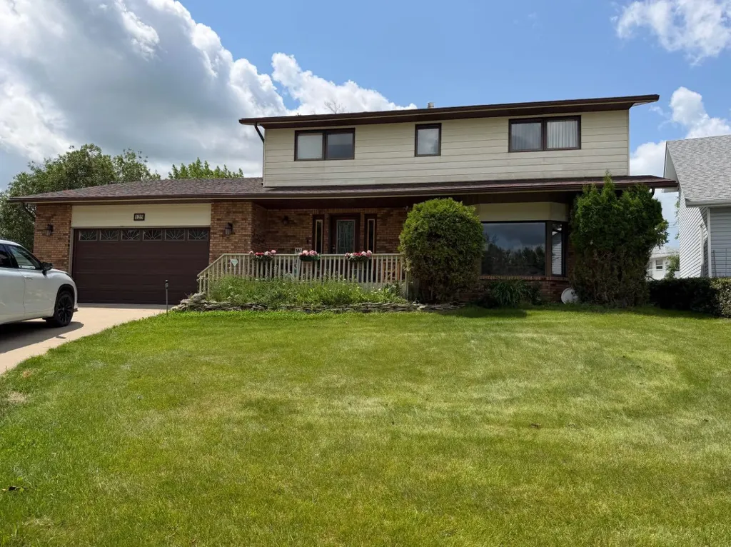 125 14 Street NW Drumheller AB T0J0Y1