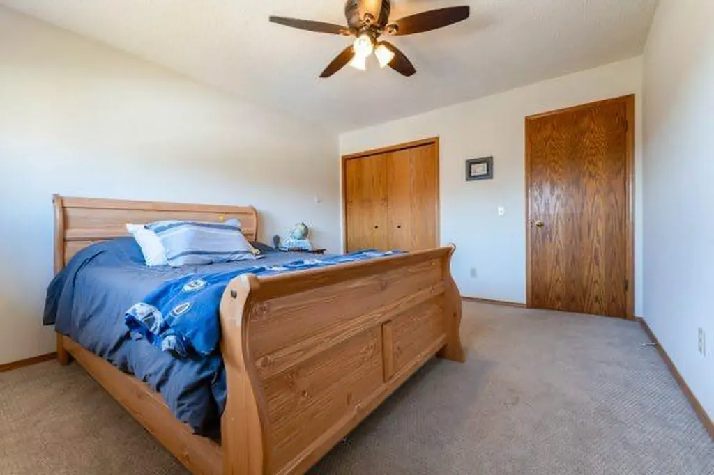 125 14 Street NW Drumheller AB T0J0Y1