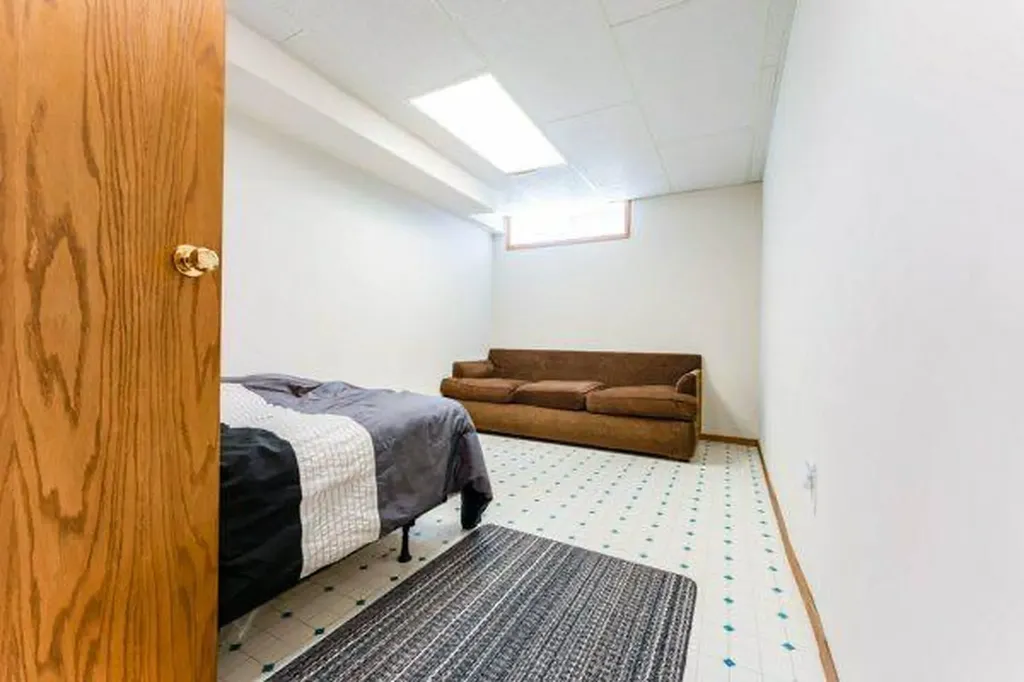 125 14 Street NW Drumheller AB T0J0Y1