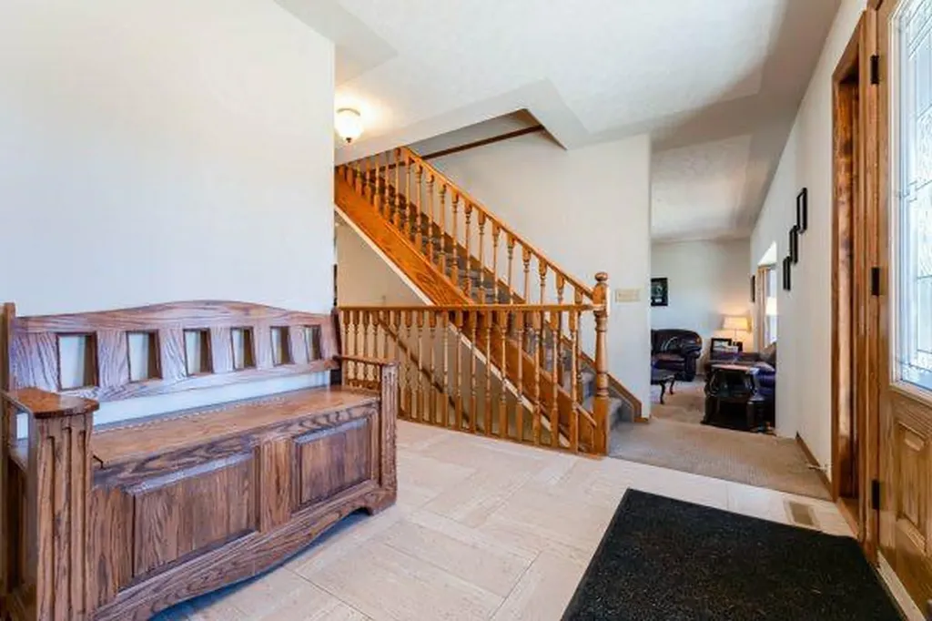 125 14 Street NW Drumheller AB T0J0Y1