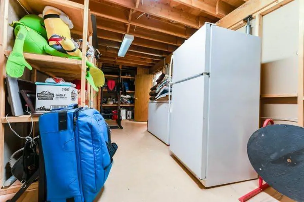 125 14 Street NW Drumheller AB T0J0Y1